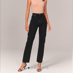 Abercrombie 90s Ultra High Rise Jeans (Curve Love)